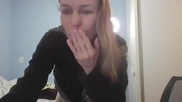 Annylove1 online show from 07/06/26, 10:56