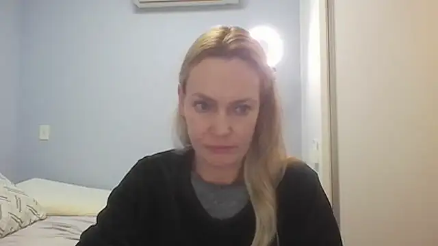 Annylove1 online show from 07/07/26, 10:52