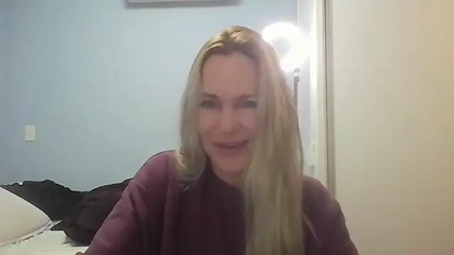 Annylove1 online show from 07/13/26, 12:30