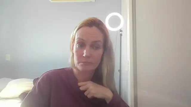 Annylove1 online show from 07/15/26, 04:56