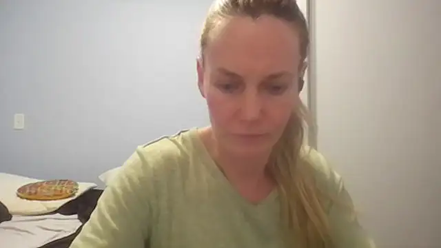 Annylove1 online show from 07/27/26, 12:06