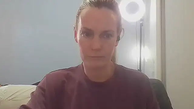 Annylove1 online show from 07/28/26, 07:50