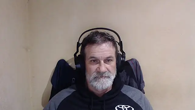 AlexNudo online show from 10/05/25, 06:23