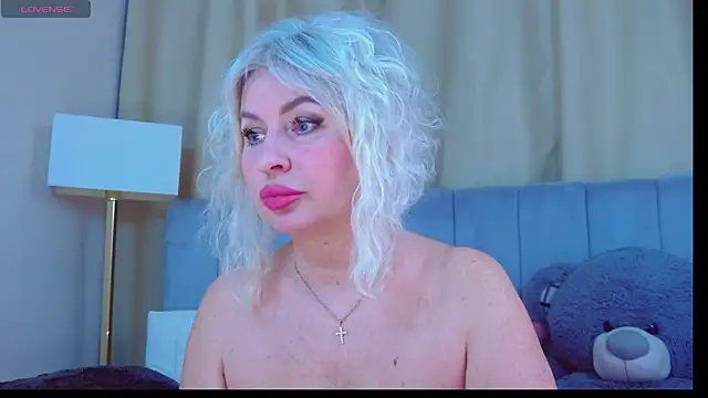 Snapshot of Barbie_Blond_ chatting on 03/29/26, 06:02 Barbie Blond online show from 03/29/26, 06:02