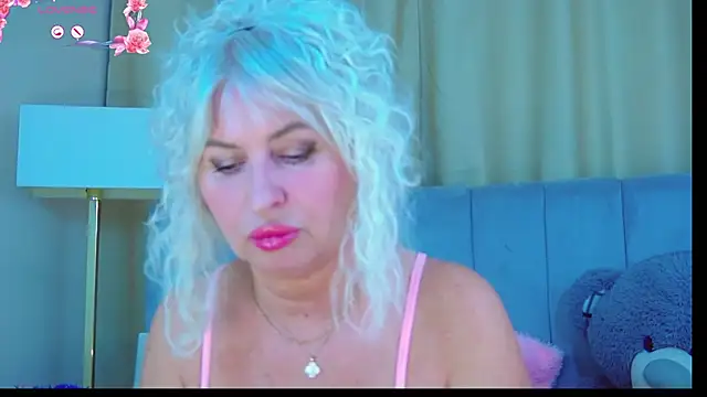 Snapshot of Barbie_Blond_ chatting on 05/26/26, 06:09 Barbie Blond online show from 05/26/26, 06:09