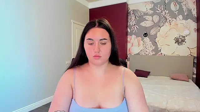 Roxie Bradley online show from 11/14/25, 07:51