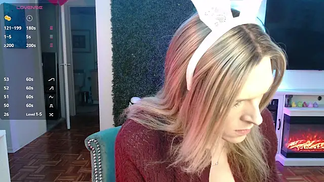 Snapshot of Vixen_Lockheart chatting on 04/05/26, 12:02 Vixen Lockheart online show from 04/05/26, 12:02