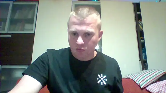 Snapshot of Matttthees chatting on 09/30/25, 07:19 Matttthees online show from 09/30/25, 07:19