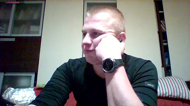 Snapshot of Matttthees chatting on 10/02/25, 03:02 Matttthees online show from 10/02/25, 03:02