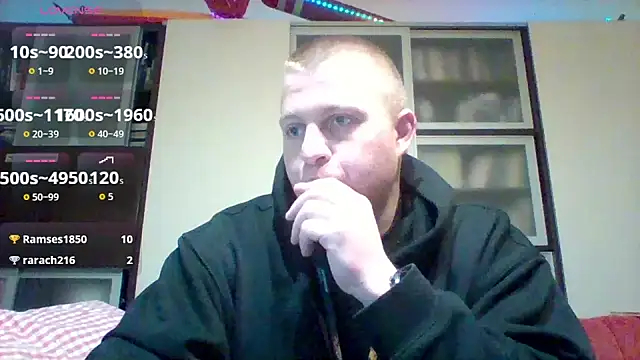 Snapshot of Matttthees chatting on 11/20/25, 10:31 Matttthees online show from 11/20/25, 10:31