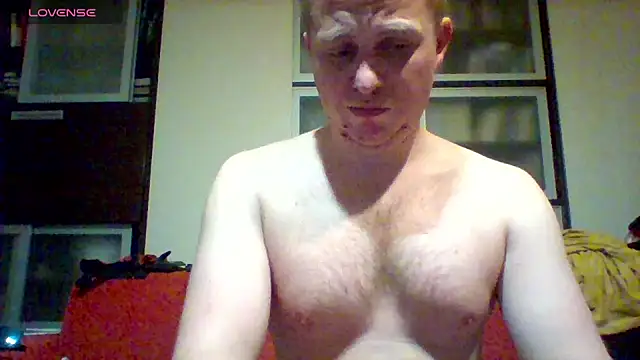 Snapshot of Matttthees chatting on 11/23/25, 03:28 Matttthees online show from 11/23/25, 03:28