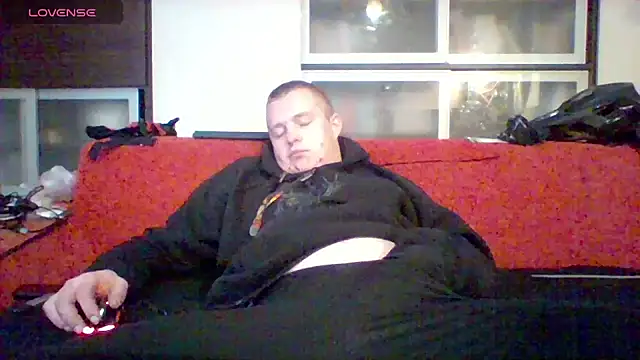 Snapshot of Matttthees chatting on 11/23/25, 06:19 Matttthees online show from 11/23/25, 06:19