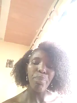 Snapshot of AlmaSean chatting on 09/20/25, 07:37 AlmaSean online show from 09/20/25, 07:37