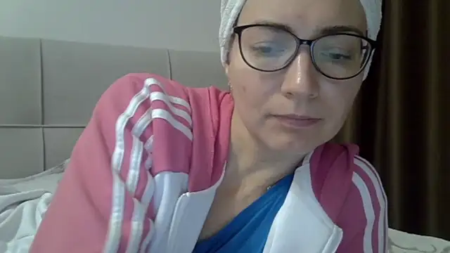 Snapshot of Ashleyspice chatting on 11/10/25, 05:28 Ashleyspice online show from 11/10/25, 05:28