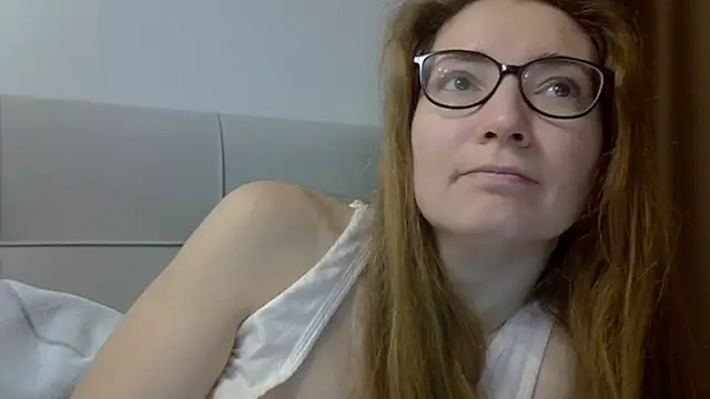 Snapshot of Ashleyspice chatting on 11/15/25, 05:38 Ashleyspice online show from 11/15/25, 05:38