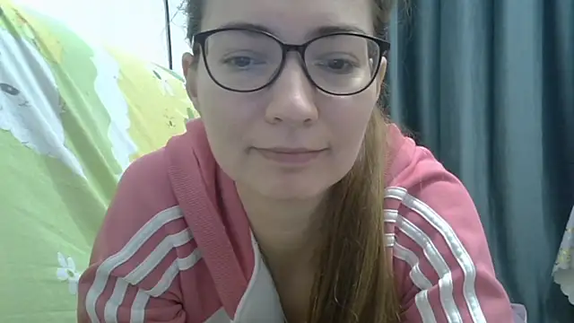 Snapshot of Ashleyspice chatting on 11/30/25, 06:39 Ashleyspice online show from 11/30/25, 06:39