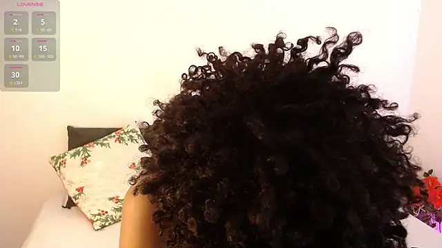 Snapshot of kattyytaylor chatting on 12/16/25, 02:05 kattyytaylor online show from 12/16/25, 02:05