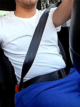 Snapshot of mailon02 chatting on 10/11/25, 03:21 mailon02 online show from 10/11/25, 03:21