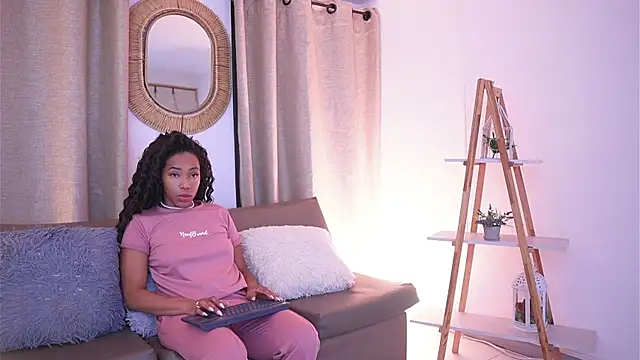 Valeriestyle online show from 11/10/25, 04:00