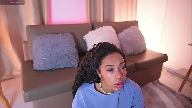 Valeriestyle online show from 11/13/25, 04:00