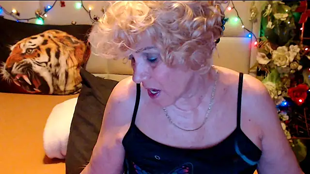 HappyWomanOn online show from 02/17/26, 08:55