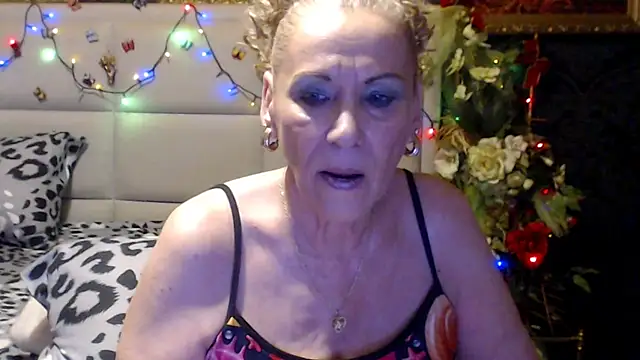 HappyWomanOn online show from 07/22/26, 09:56