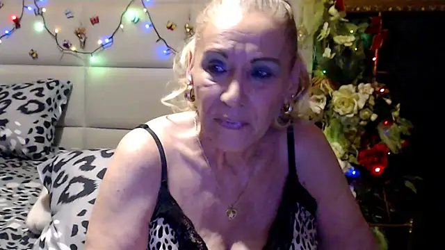 HappyWomanOn online show from 07/26/26, 09:27