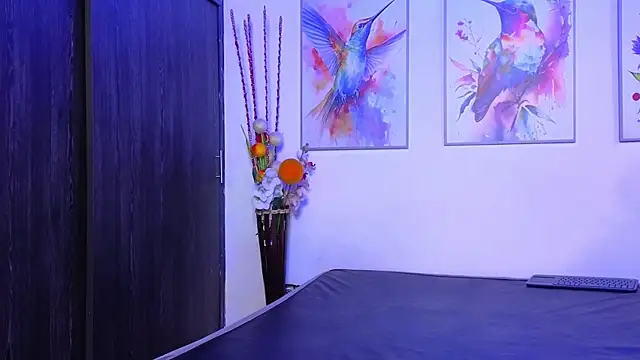 Snapshot of Marianaa_Lopezz chatting on 12/28/24, 01:50 Marianaa Lopezz online show from 12/28/24, 01:50