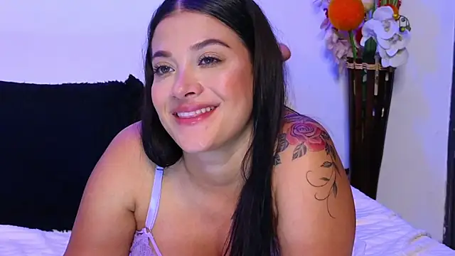 Snapshot of Marianaa_Lopezz chatting on 01/28/25, 01:29 Marianaa Lopezz online show from 01/28/25, 01:29