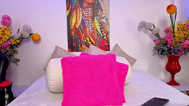 Snapshot of Marianaa_Lopezz chatting on 11/17/25, 12:55 Marianaa Lopezz online show from 11/17/25, 12:55