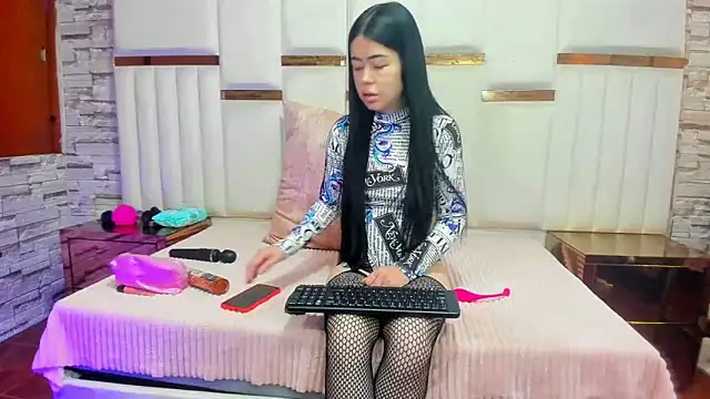 ArianaSmith69 online show from 02/12/25, 02:10