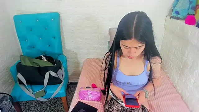 ArianaSmith69 online show from 02/20/25, 01:51