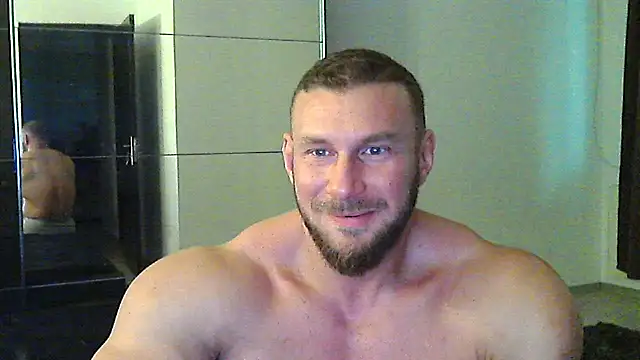 Snapshot of muscularkevin chatting on 11/01/25, 02:19 muscularkevin online show from 11/01/25, 02:19