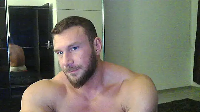 Snapshot of muscularkevin chatting on 11/14/25, 07:12 muscularkevin online show from 11/14/25, 07:12