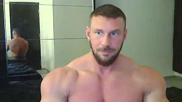 Snapshot of muscularkevin chatting on 11/26/25, 02:29 muscularkevin online show from 11/26/25, 02:29