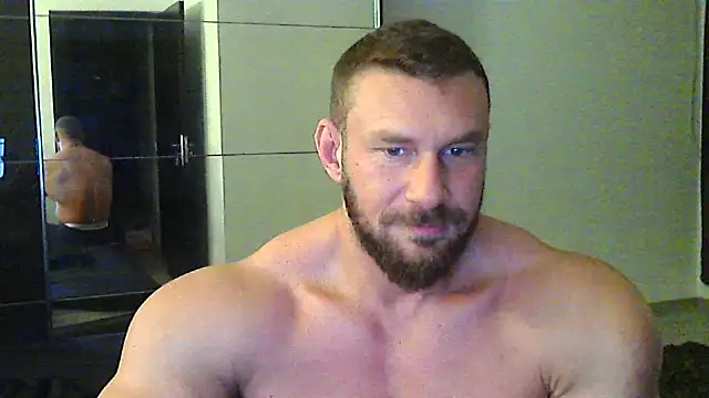 Snapshot of muscularkevin chatting on 12/04/25, 04:22 muscularkevin online show from 12/04/25, 04:22