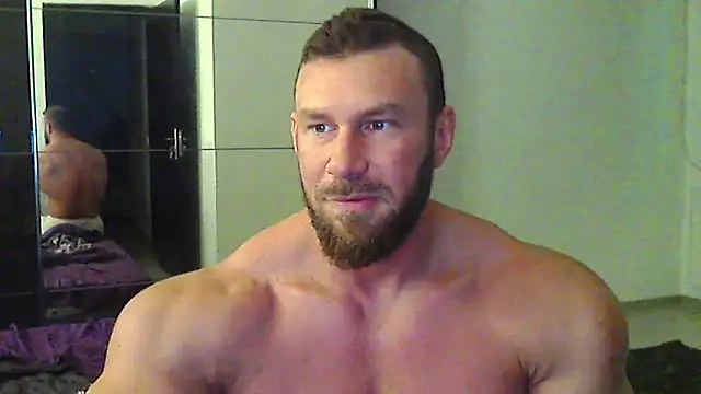 Snapshot of muscularkevin chatting on 05/13/26, 03:48 muscularkevin online show from 05/13/26, 03:48