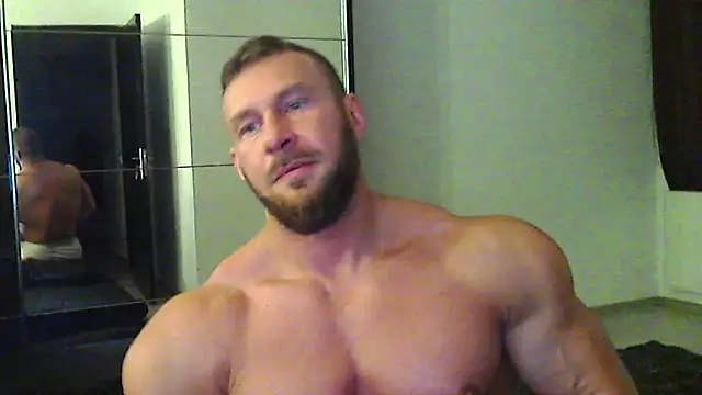 Snapshot of muscularkevin chatting on 05/23/26, 03:23 muscularkevin online show from 05/23/26, 03:23
