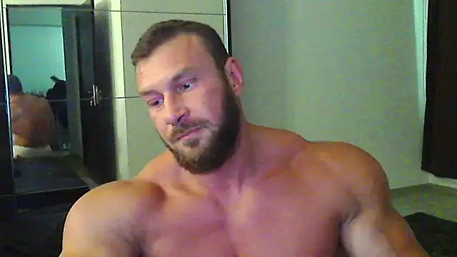 Snapshot of muscularkevin chatting on 06/06/26, 01:05 muscularkevin online show from 06/06/26, 01:05