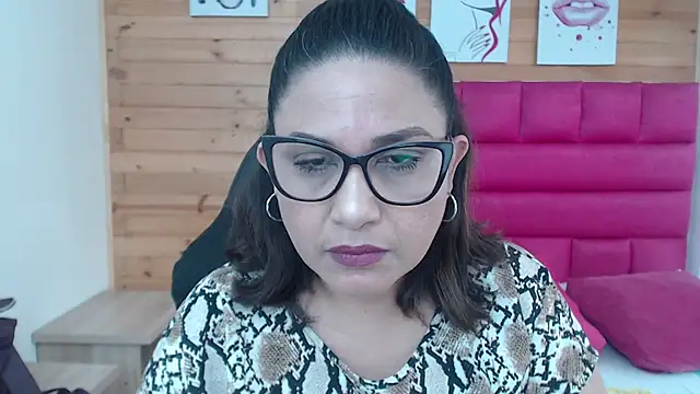 Katha Marck online show from 12/05/24, 02:55