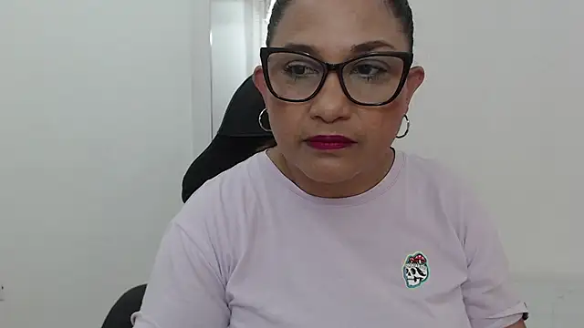 Katha Marck online show from 10/22/25, 12:27