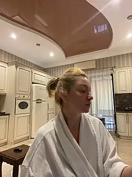Amazoniiaa online show from 01/29/25, 07:25