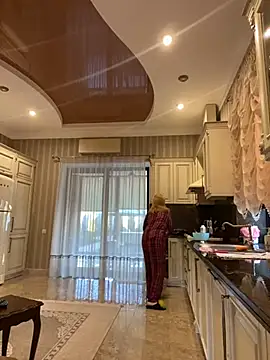 Amazoniiaa online show from 02/02/25, 06:37