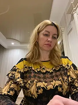 Amazoniiaa online show from 02/06/25, 04:36