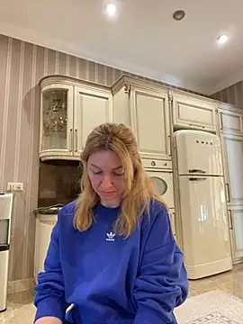 Amazoniiaa online show from 02/23/25, 11:22