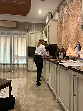Amazoniiaa online show from 03/03/25, 01:09