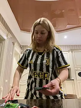 Amazoniiaa online show from 03/05/25, 03:29