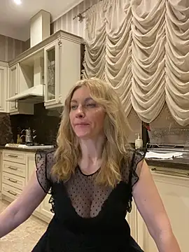 Amazoniiaa online show from 03/08/25, 06:58