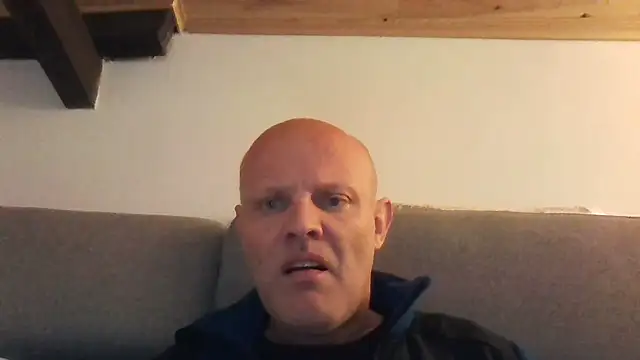 Snapshot of davigochi77bcn chatting on 11/07/25, 08:20 davigochi77bcn online show from 11/07/25, 08:20