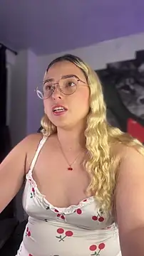 Irisweet  online show from 10/23/25, 11:24